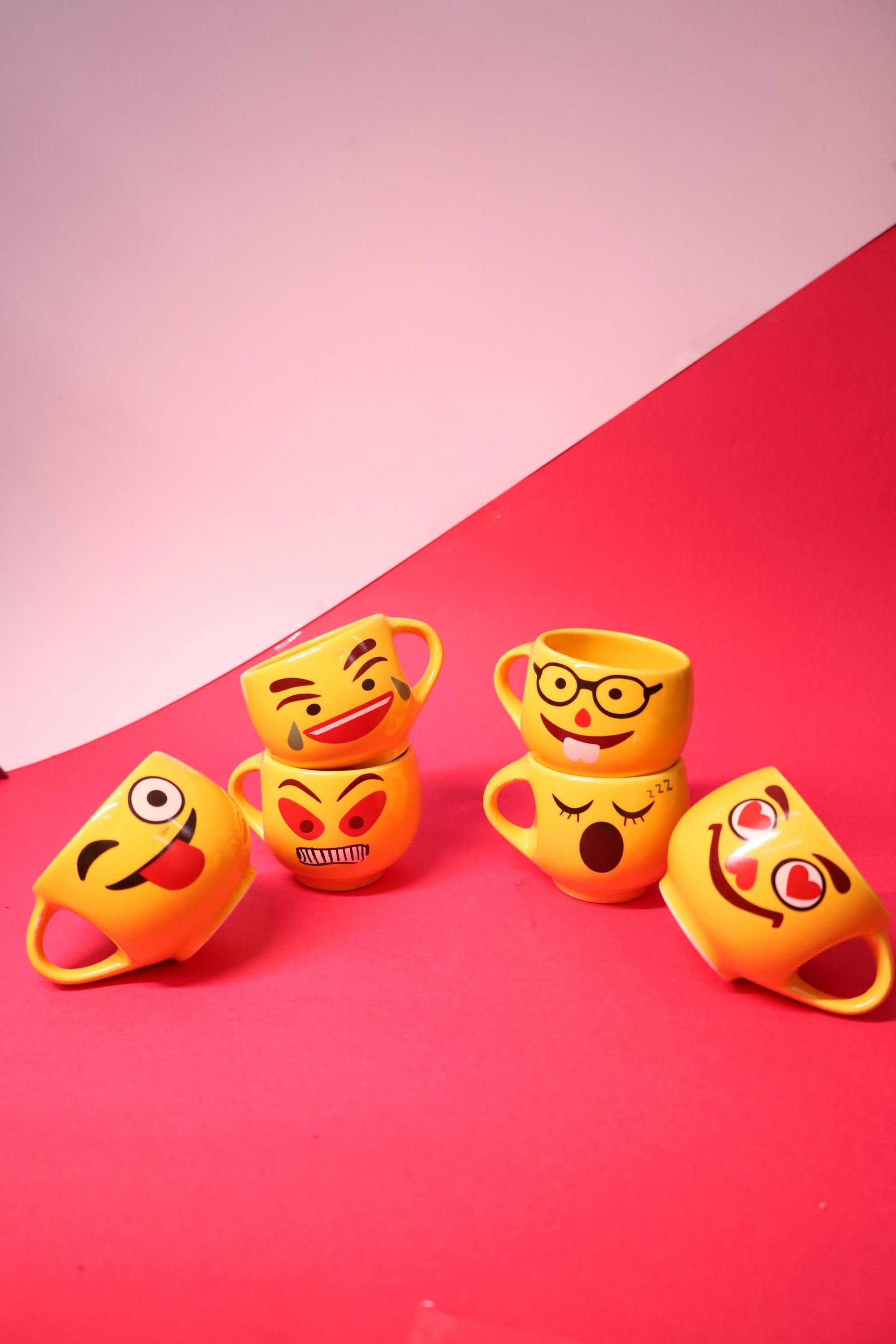Emoji Expression Ceramic Mug Set