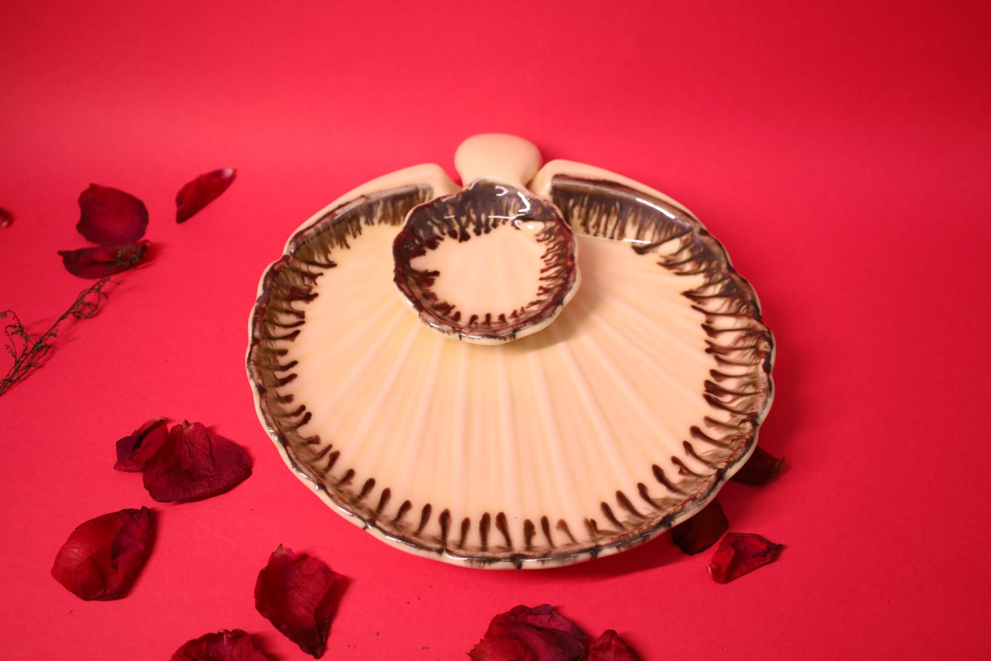 Shell-Shaped Ceramic Serving Platter